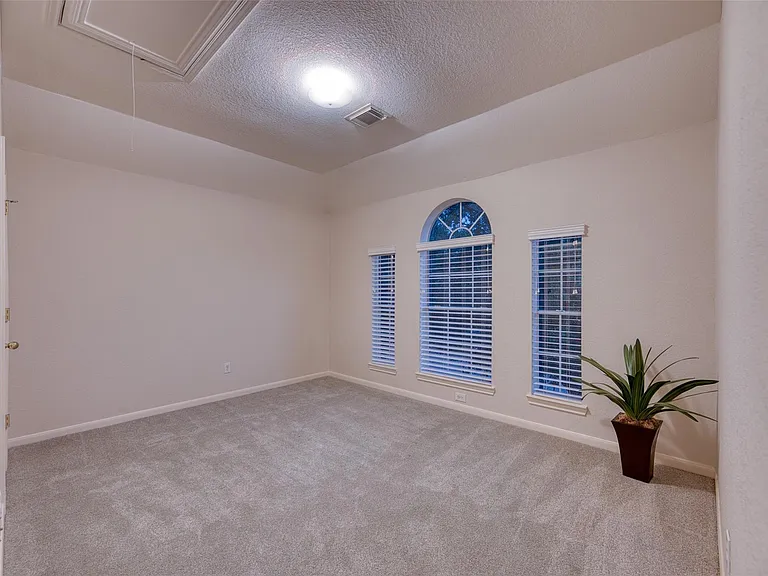 19226 Atherton Ln — Photo 21