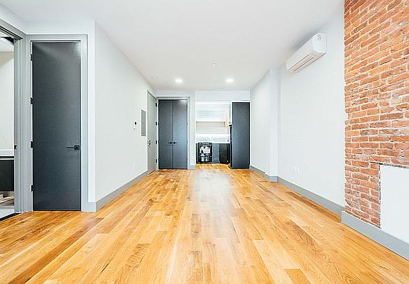 3rd image of 675 Grand St APT 4R