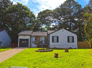 2056 Corners Cir, Lithonia, GA 30058