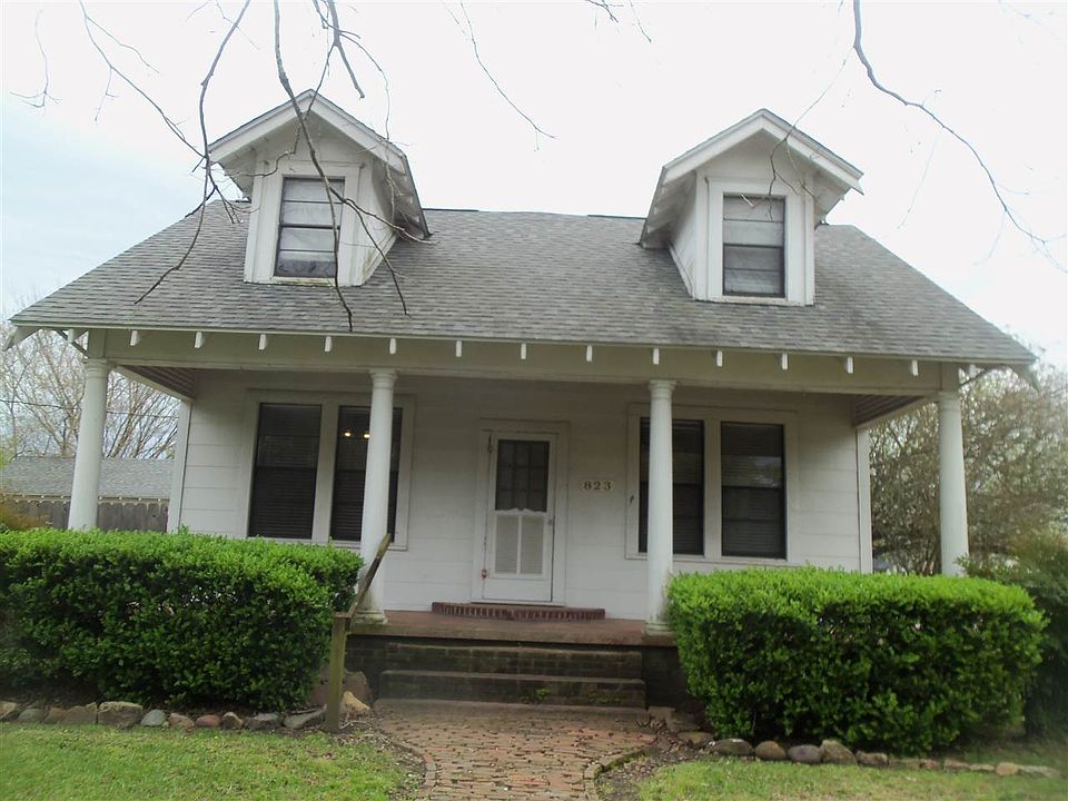 1st image of 823 14th St