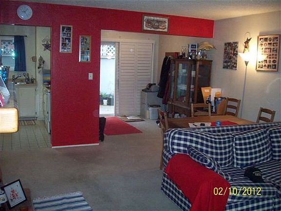 3rd image of 518 California St