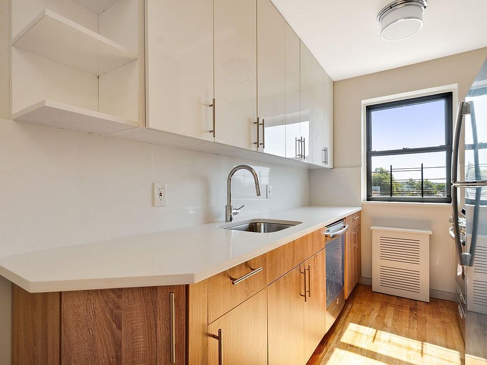 1st image of 20306 42nd Ave #33