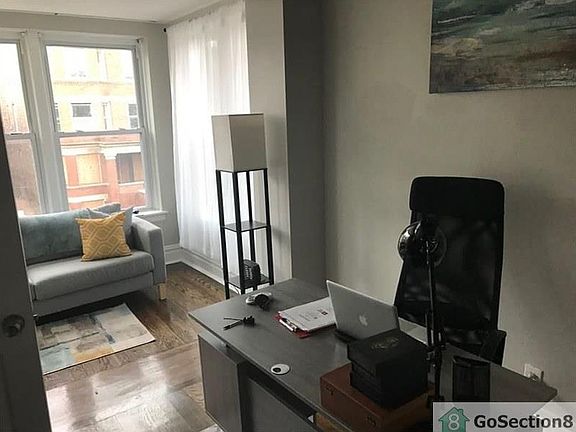 5th image of 6117 S Vernon Ave #2