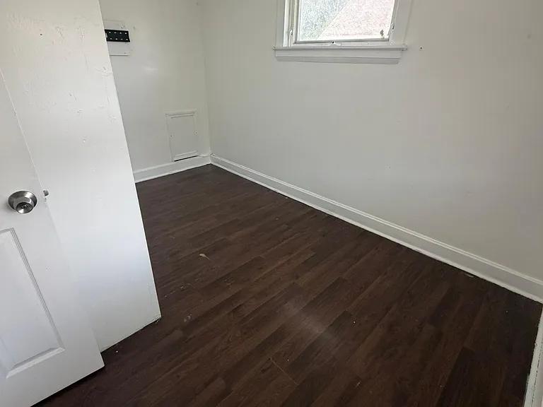 7810 Halle Ave — Photo 5