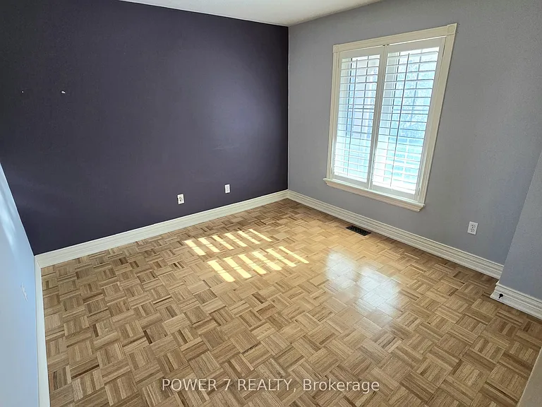 19 Wheatfield Dr — Photo 11