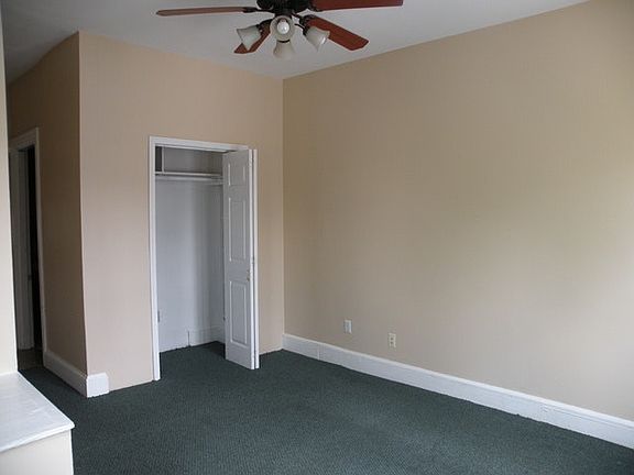 150 N. 11th St. Living Room