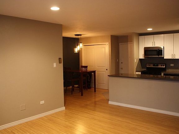 Living Room (Not Furnished)