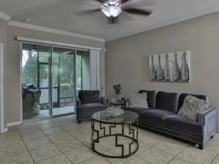 10452 Whittington Ct — Photo 21