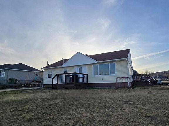 4th image of 818 Cormack Street