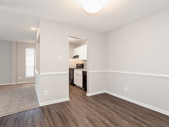 5th image of 212 Heather Ridge Dr #118