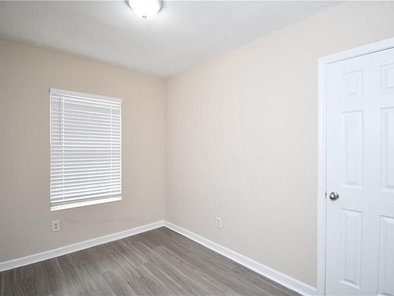 3rd image of 639 Mill Stone Blf #A