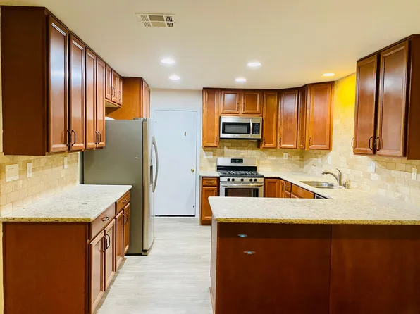 527 Dakota Way, Oceanside, CA 92056