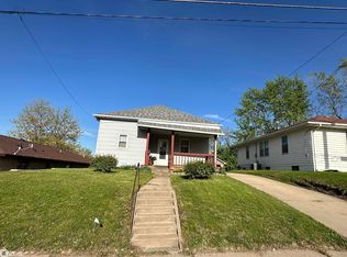 417 N 18th St, Centerville, IA 52544
