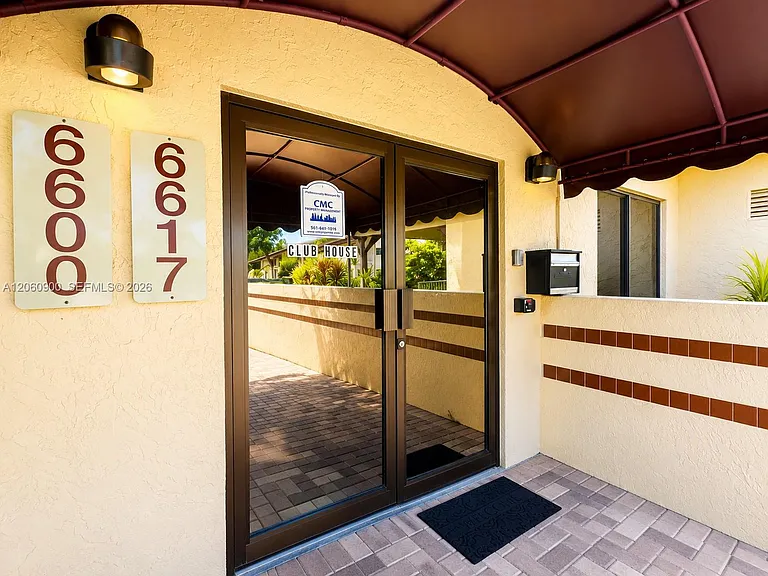 6585 Somerset Dr #103 — Photo 31