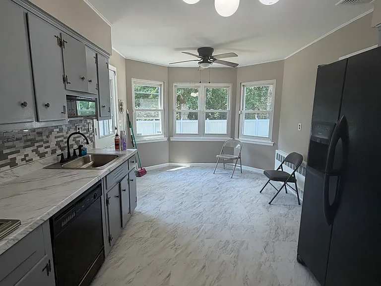 Wedgewood Dr — Photo 38