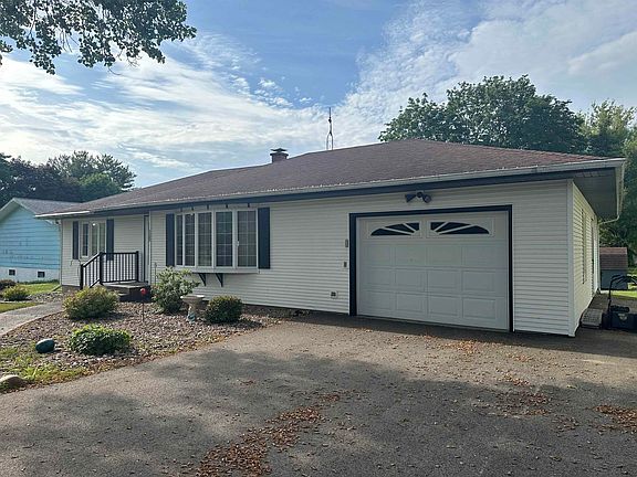 2nd image of 1723 E Lawn Dr
