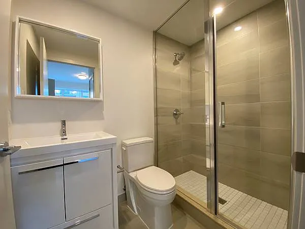 212 King William St #404 — Photo 10