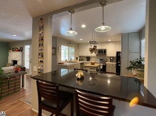 11142 Harrison Dr, Sonora, CA 95370