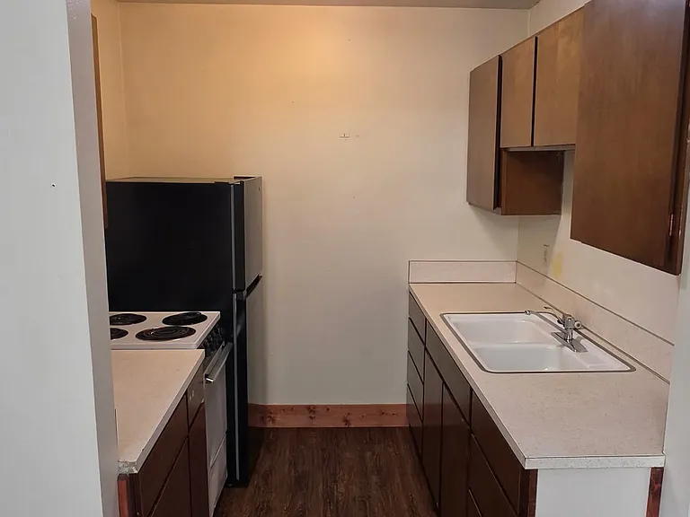 265 S Skyline Dr #11 — Photo 2