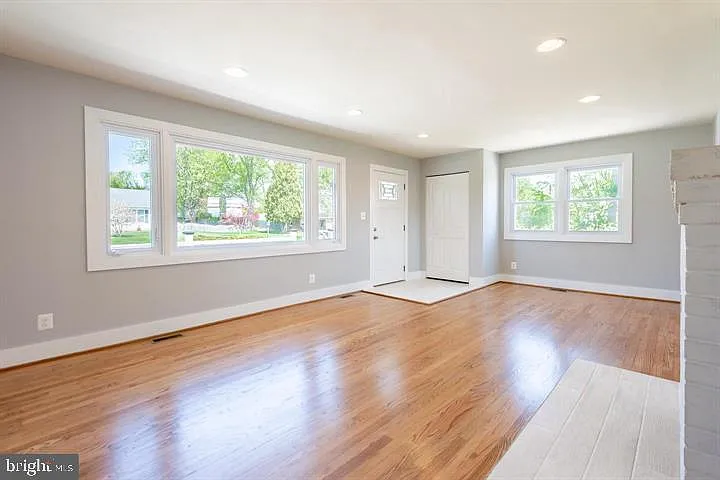 105 Meadow Rd — Photo 25