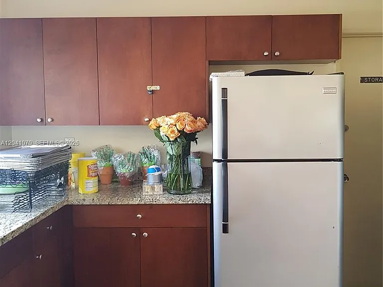 703 Gardens Dr #102 — Photo 21