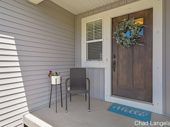 3rd image of 9272 Shoreway Dr