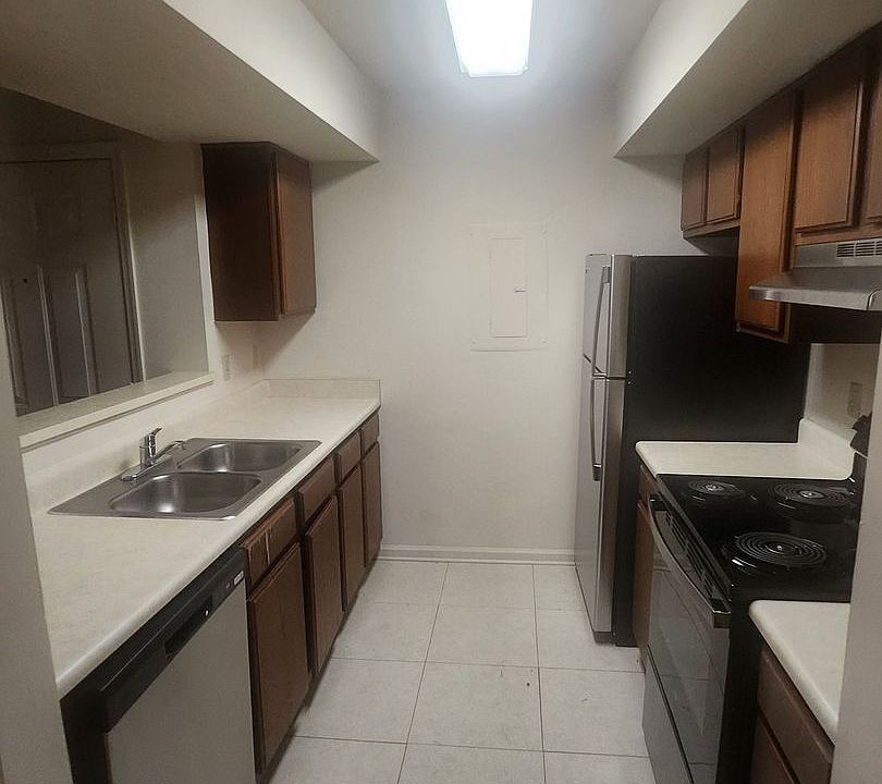1st image of 127 Tusculum Square Dr #0