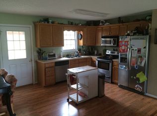 3995 Rising Hills Dr, Lenoir, NC 28645