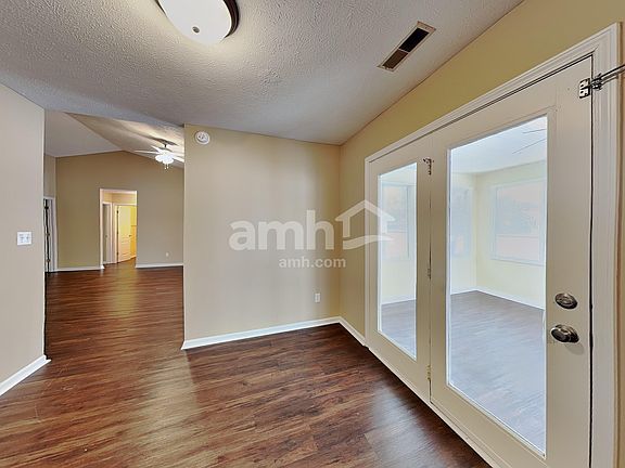 4th image of 138 Bumblebee Ct