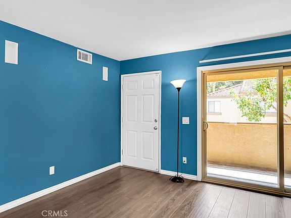 2nd image of 1140 W Blaine St APT 201