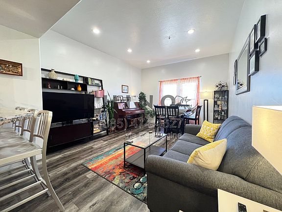 4th image of 4276 S Main St #413