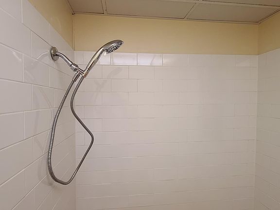 5th image of 318 N Vine St