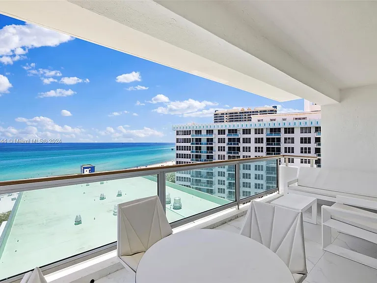 5151 Collins Ave #1527 — Photo 44