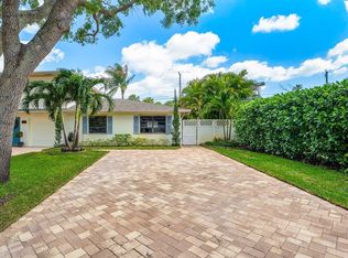 2103 N Palm Cir, Juno Beach, FL 33408