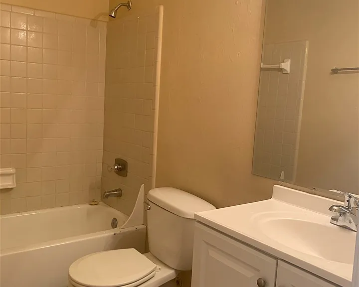 1808 Jackson Bluff Rd #C — Photo 9