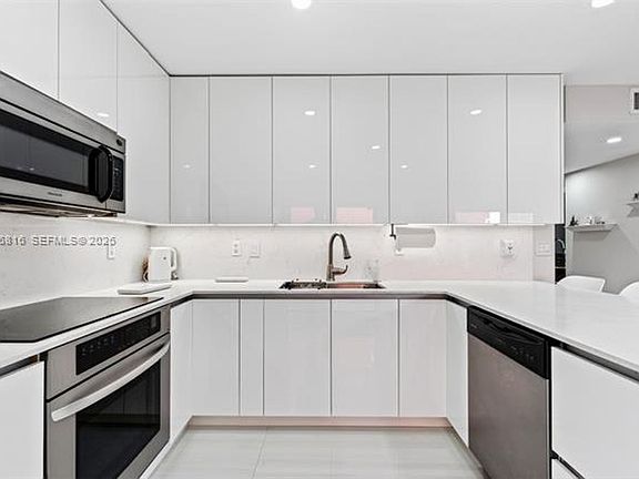 5th image of 11115 W Okeechobee Rd Unit 123