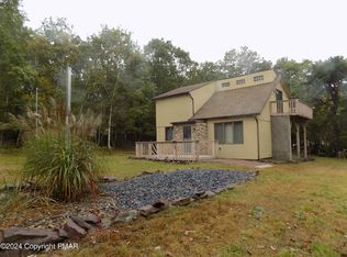 177 Algonquin Trl, Albrightsville, PA 18210