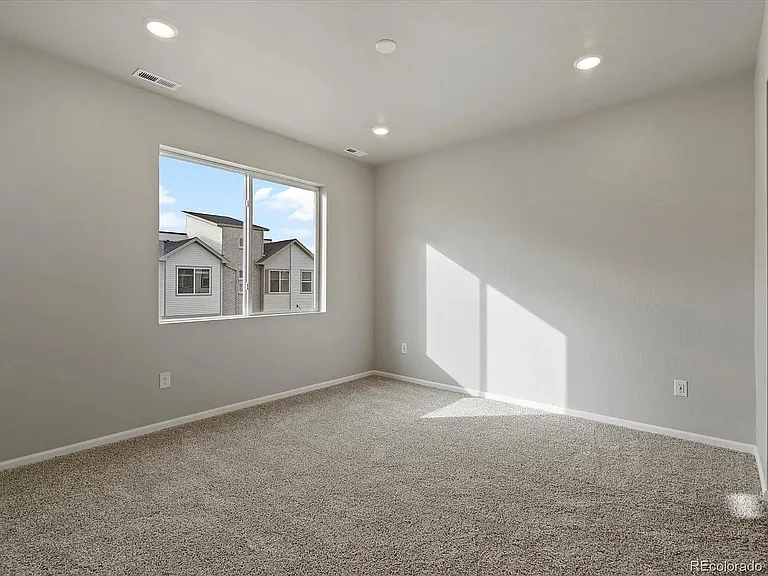 Second bedroom