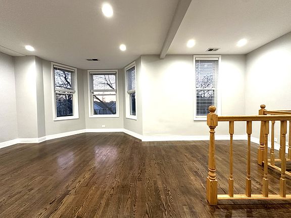 3rd image of 4849 N Seeley Ave #3