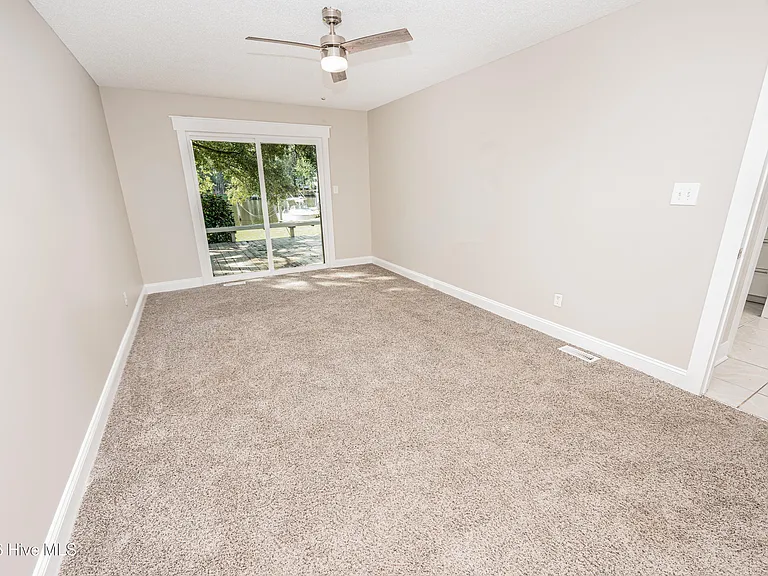 5722 Gondolier Dr — Photo 19