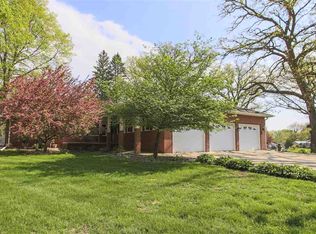 321 Loma St, Waterloo, IA 50701