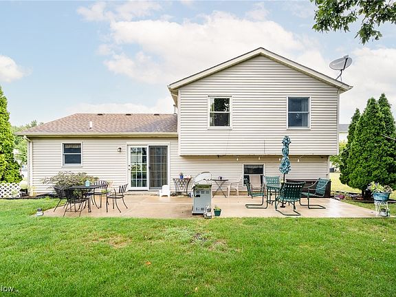 2nd image of 196 Loperwood Ln
