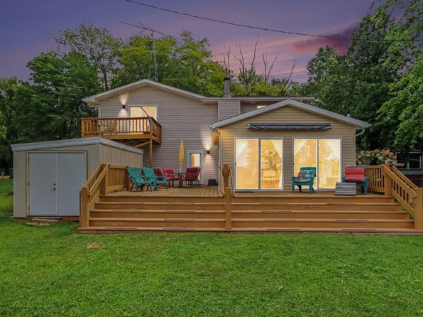 51156 Maple Rd, Marcellus, MI 49067