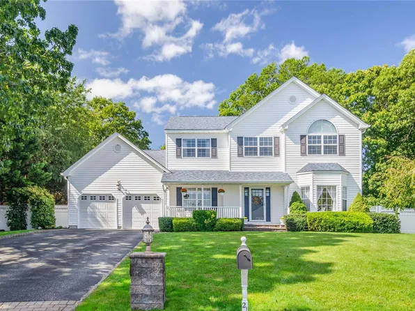 21 Monaco, Ronkonkoma, NY 11779