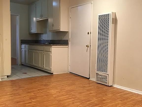 4th image of 427 S Westlake Ave APT 102