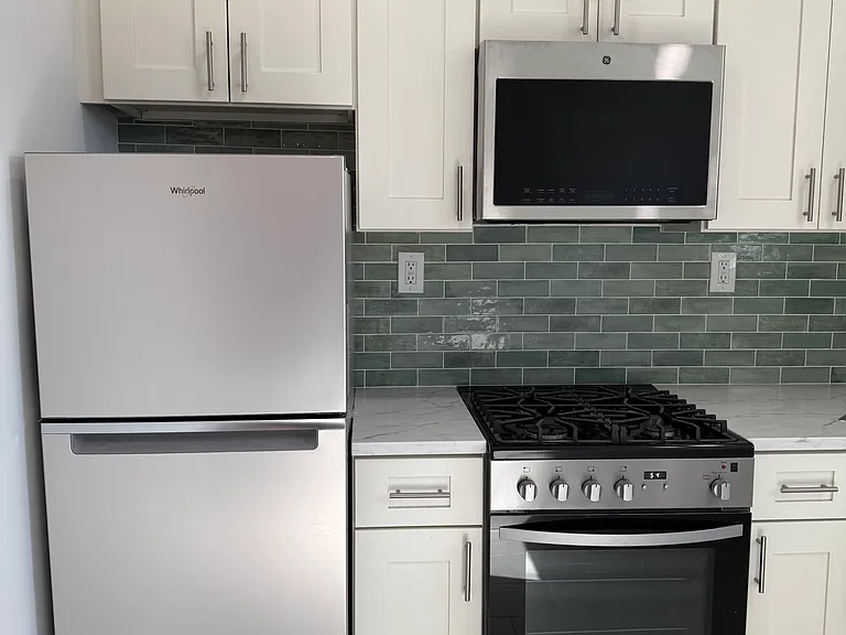 518 Asbury Ave #2 — Photo 11