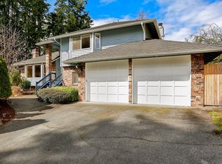 18418 Homeview Dr, Edmonds, WA 98026