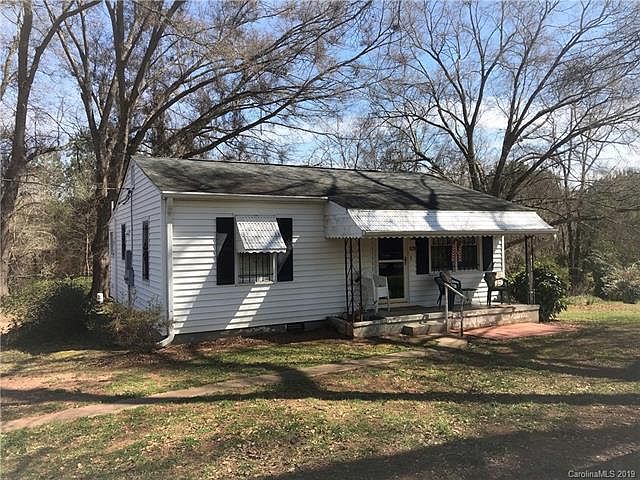 1st image of 1128 Noles Dr