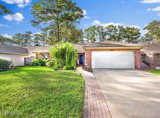 8842 Nature View Ln W, Jacksonville, FL 32217