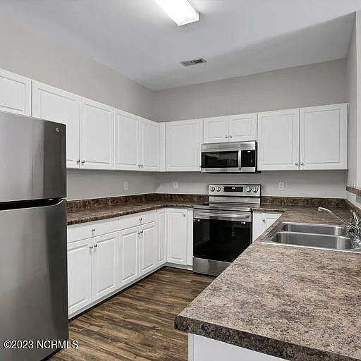 933 Downey Branch Ln — Photo 7